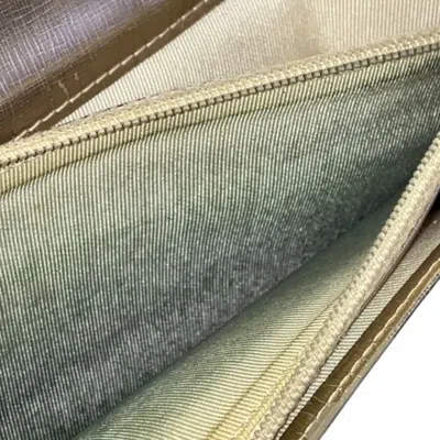 Pre-owned Chanel Gold Leather Long Wallet (bi-fold) ()