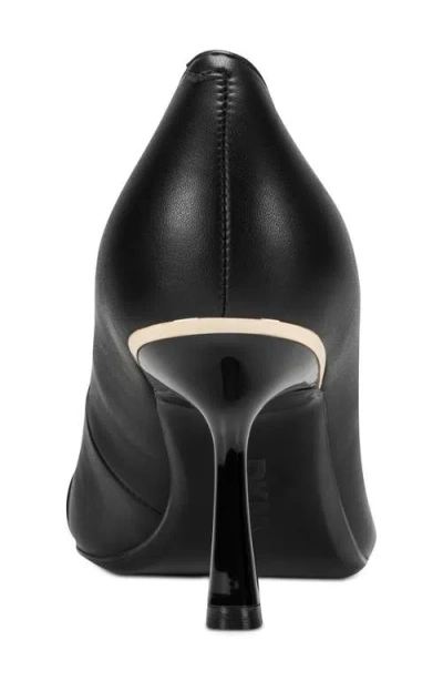 Dkny Nashbrook Pumps In Black