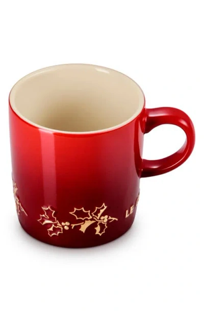 Le Creuset Stoneware Holly Collection 12 Oz. Gold Applique London Mug In Red