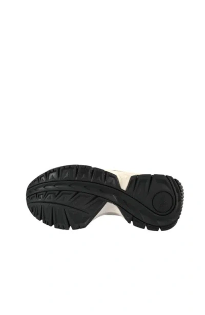 Buffalo Boots Trail Sneaker In Multi