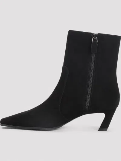 Stuart Weitzman Pointed Toe Ankle Boots With Mid-height Heel In Black