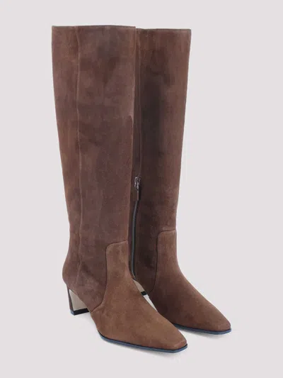 Stuart Weitzman Mid-height Suede Boots With Pointed Toe And Side Zipper In Brown