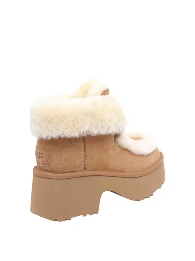 Ugg Esmee Beige Ankle Boots With Fur Detailing And Platform In Suede Woman In Brown