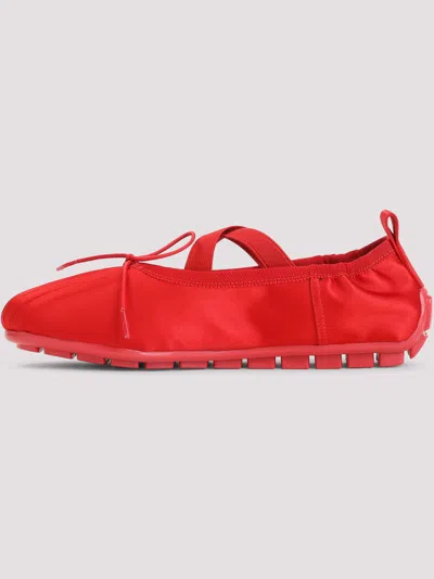 Simone Rocha Satin-finish Ballerina Flats With Pleated Detailing And Bow In Red