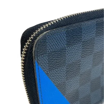 Pre-owned Louis Vuitton Black Blue Red Color White Coin Purse/coin Case ()