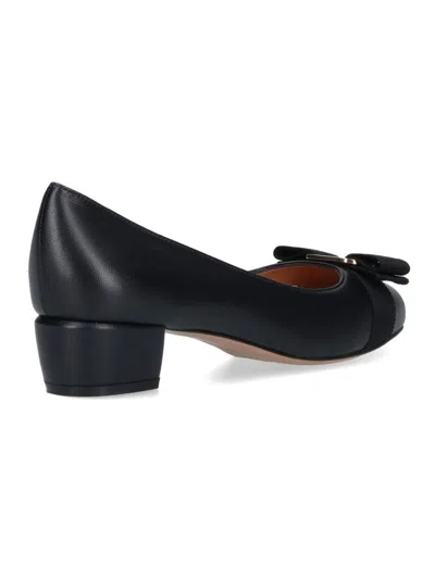 Ferragamo High Heel Pumps With Pointed Toe In Black