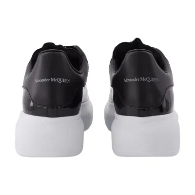 Alexander Mcqueen Oversize Sneakers In Black Leather In Black