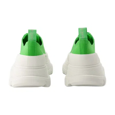 Alexander Mcqueen Tread Slick Sneakers  Green/white Leather In Green