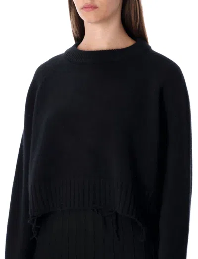 Low Classic Cropped Pullover Distressed Hemline In Black