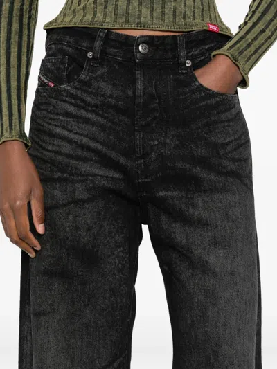 Diesel Classic Straight-leg Jeans With Mid-rise Waist In Black