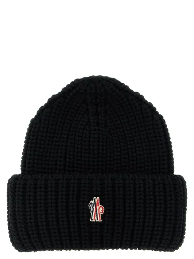 Moncler Grenoble Logo Patch Knitted Beanie In Black