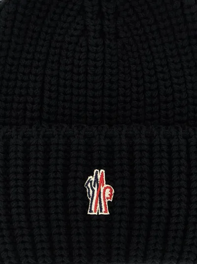 Moncler Grenoble Logo Patch Knitted Beanie In Black