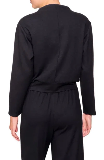 Melloday Funnel Neck Pullover In Black