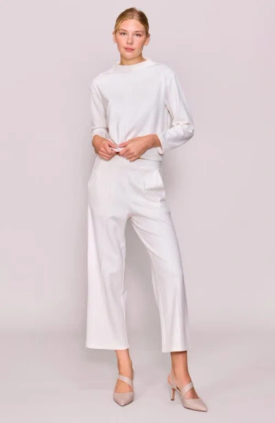 Melloday Funnel Neck Pullover In White