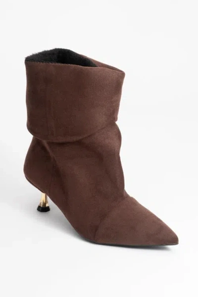 Prologue Shoes Stein Pointed Toe Boot In Brown