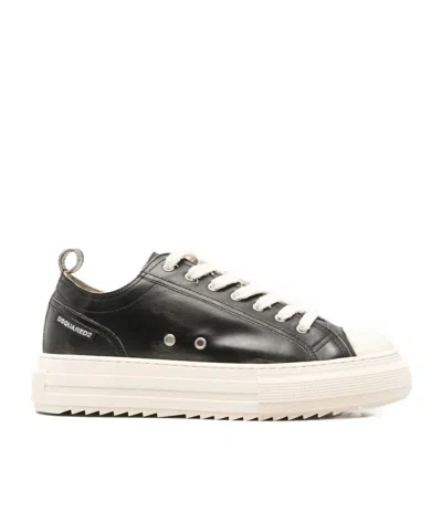 Dsquared2 Round-toe Low-top Sneakers In Black