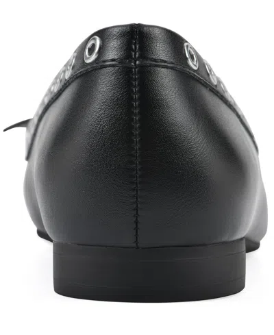 White Mountain Bodhi Flat In Black