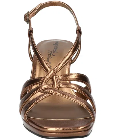 Easy Street Womens Valorie Heeled Sandals In Gold
