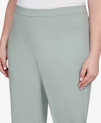 Alfred Dunner Plus Size Stockbridge Modern Millennium Short Length Pant In Green