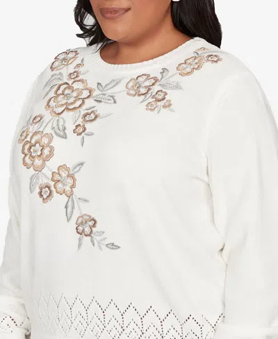 Alfred Dunner Plus Vienna Womens Crew Neck Long Sleeve Floral Pullover Sweater In White