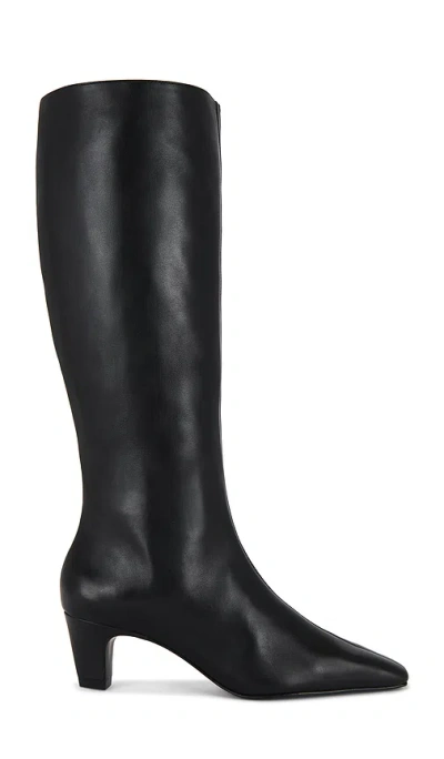 Schutz Dellia Up Boot In Black