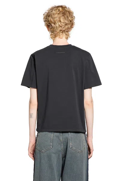 Mm6 Maison Margiela T-shirt With Numeric Patch And Tape Detail In Black