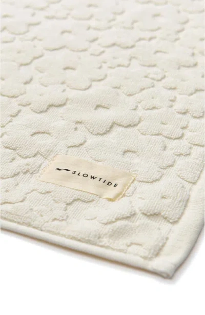 Slowtide Ginny Bath Mat In Neutral
