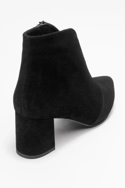 Forever & Always Shoes Finda Leather Block Heel Boot In Black