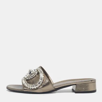 Pre-owned Gucci Metallic Leather Maxime Slide Sandals Size 38.5 In Silver