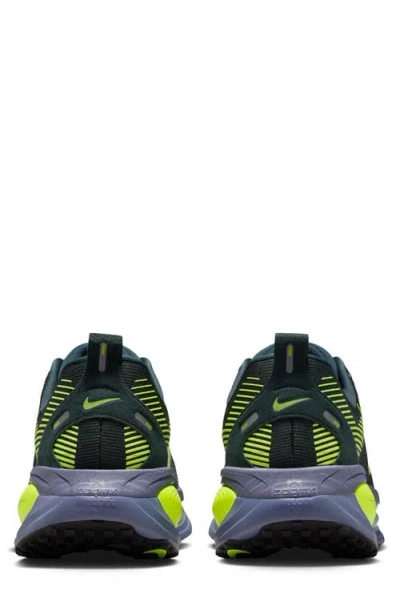 Nike Vomero 18 Running Shoe In Green