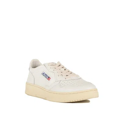 Autry Medalist Low Leather Sneakers White In White
