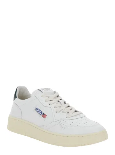 Autry Medalist Low Sneakers In White