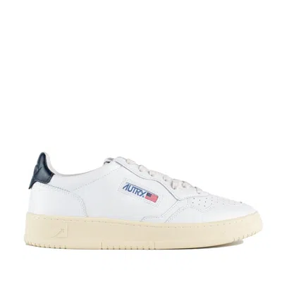 Autry Medalist Low Leather Sneakers Color White And Space In White