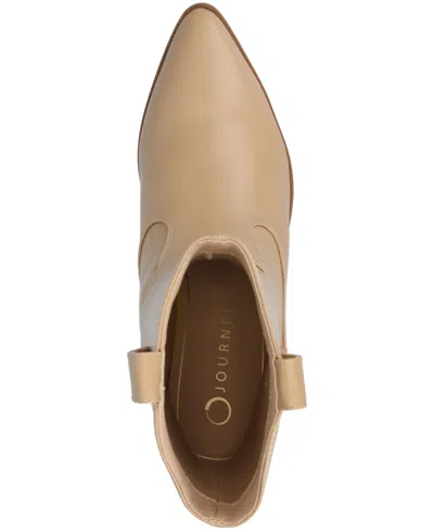 Journee Collection Womens Fritzie Block Heel Booties In Brown