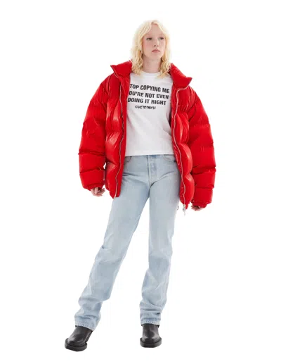 Vtmnts Red Laquer Puffer Jacket In Red
