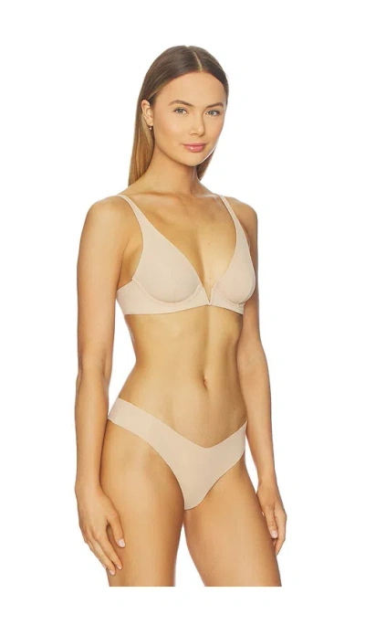 Commando Classic Plunge Underwire Bra In Brown