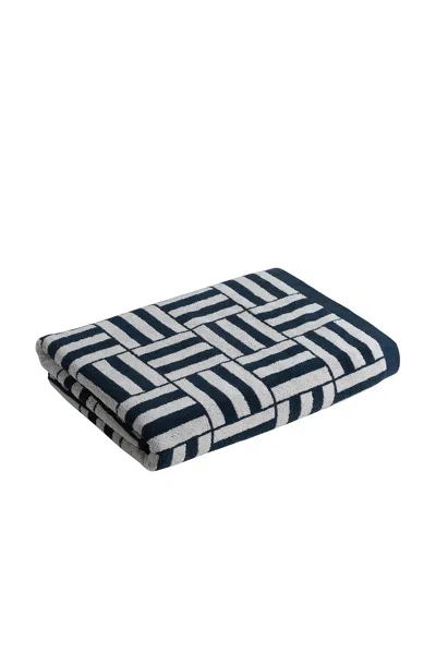 Baina Willis Beach Towel In Black