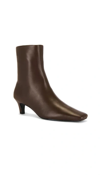 Raye Boot Lauren In Brown