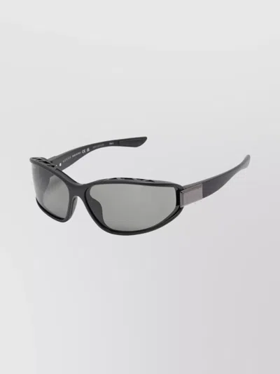 Gucci Modern Wraparound Sunglasses Dark Lenses In Black