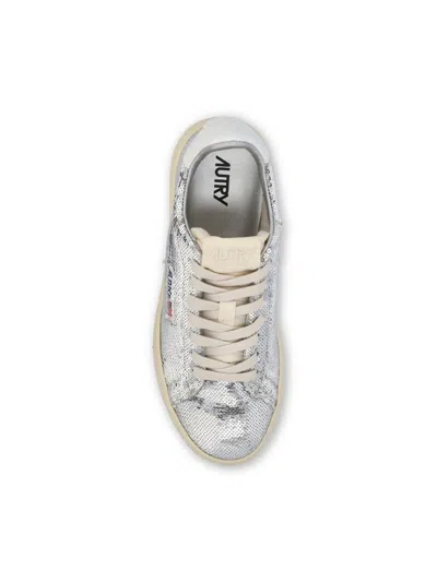 Autry Dallas Low Sparkling Sneakers In Silver And White Sequins Shoes In Multi