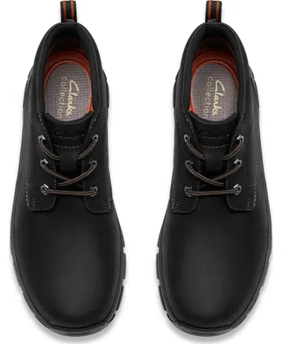 Clarks Walpath Chukka In Black
