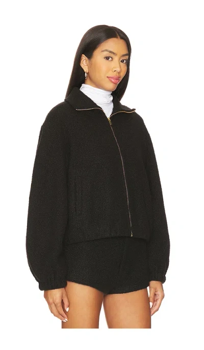 Amanda Uprichard Como Å¤–å¥— Â€“ É»‘è‰². Å°ºç � L (also Â€“ M, S, Xl, Xs). In Black