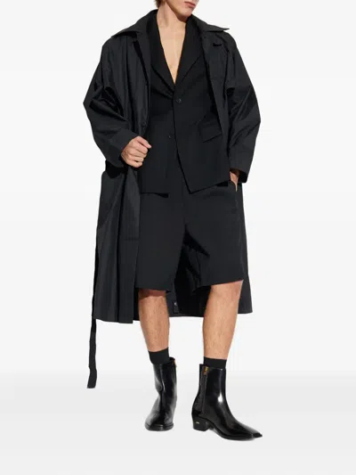 Issey Miyake Cavity Belted Buttoned Coat In Black