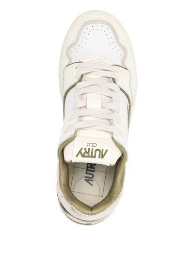 Autry Sneakers Clc Low In Whisper White Lizard And Platinum Leather In Multi