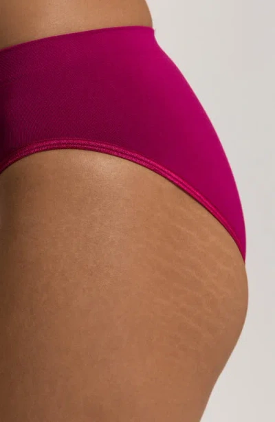 Hanro Ultralight Hi-cut Brief Panties Women Fuchsia Cotton Pull On Buu797 In Burgundy