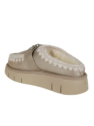 Mou Bounce Clog In Laminated Sheepskin Stone Color In Gray