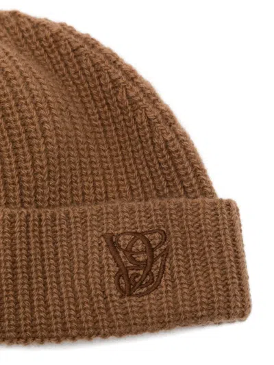 Valentino Logo-embroidered Beanie In Brown
