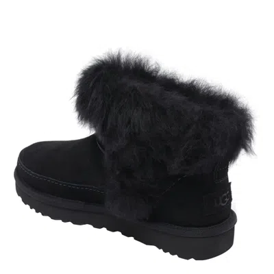 Ugg Classic Ultra Mini Chalet Boots In Black