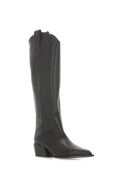 Poeve Macy Cowboy Boots In Black