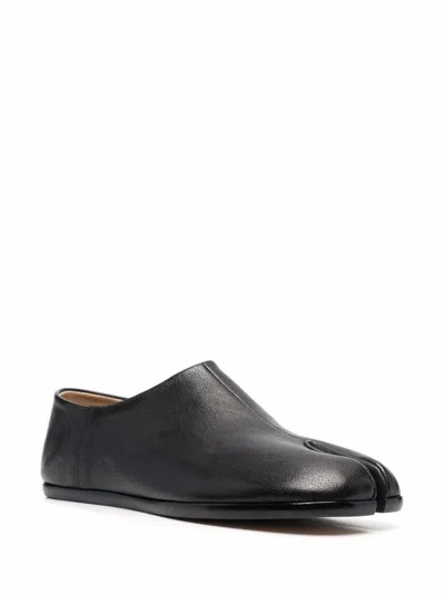 Maison Margiela Smooth Leather Loafers With Split-toe Design In Black